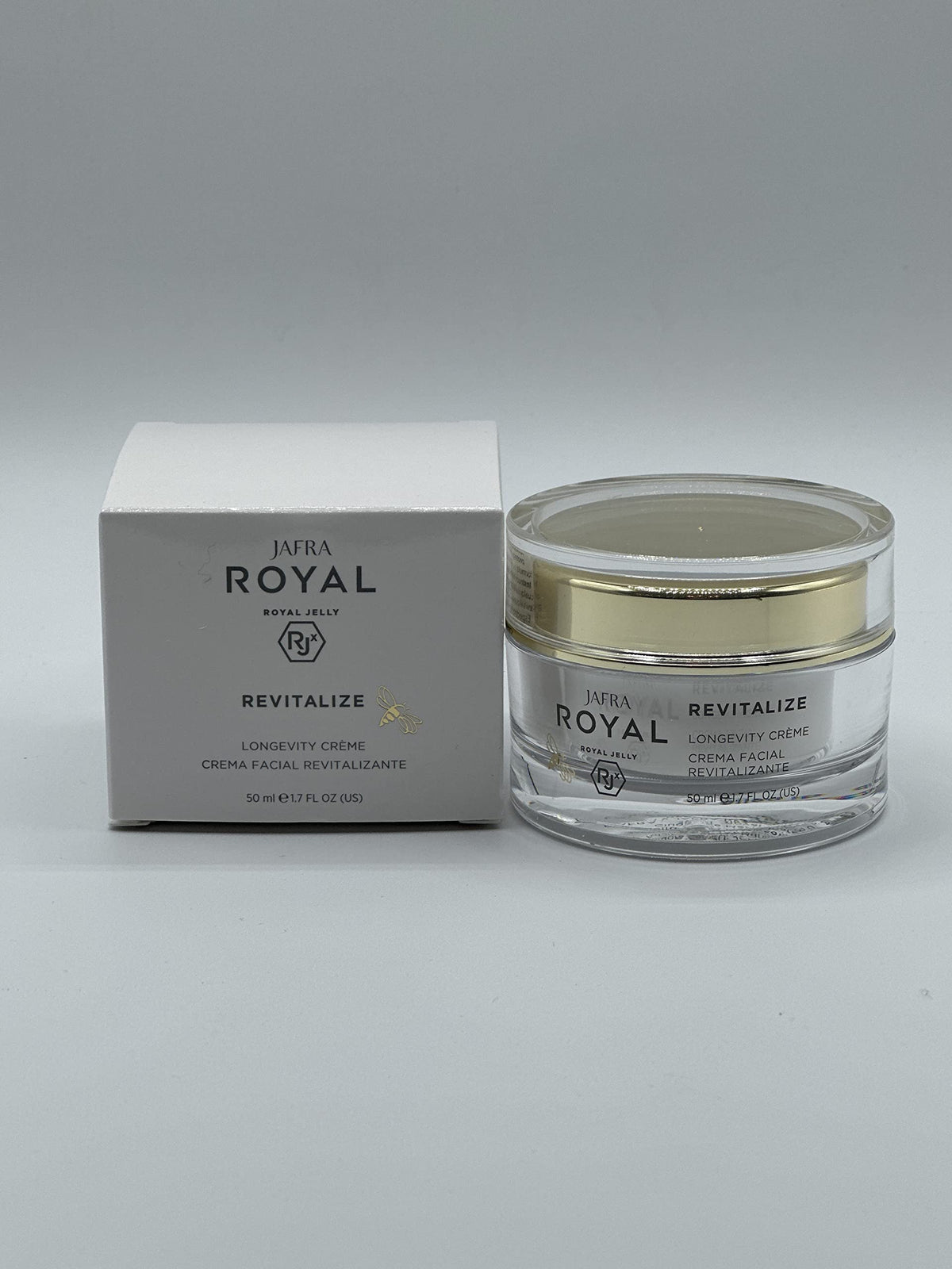 JAFRA Royal Revitalize Crème – bouteille: hydratation riche et veloutée.