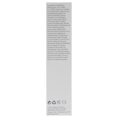 Jane Iredale Beyond Lash Mascara texture legere pour un voile naturel.