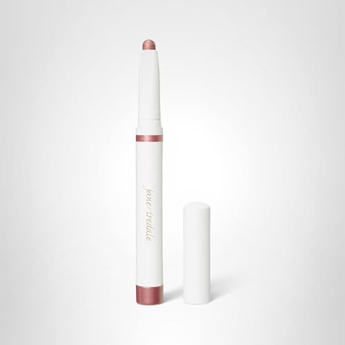 Taille-crayon intégré du ColorLuxe Eye Shadow Stick pour retouches propres.