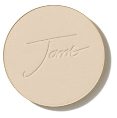 Jane Iredale PurePressed Base recharge dans un compact réutilisable, pratique et durable.