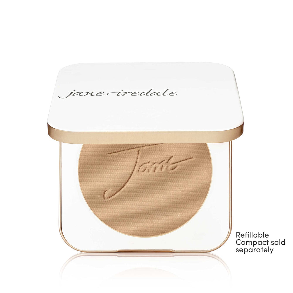 Jane Iredale PurePressed Base Refill Latte, protection solaire intégrée pour un fini homogène.