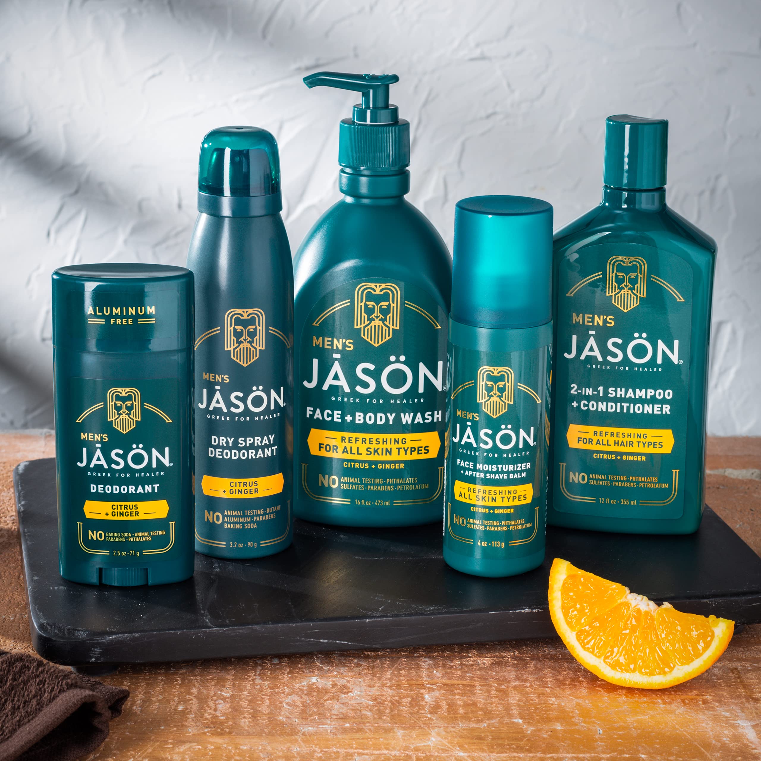 Application sans taches sur les vêtements avec Jason Homme.