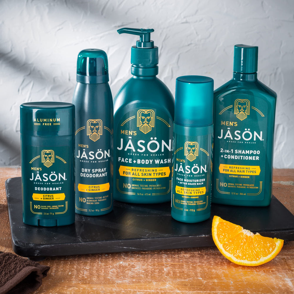 Application sans taches sur les vêtements avec Jason Homme.