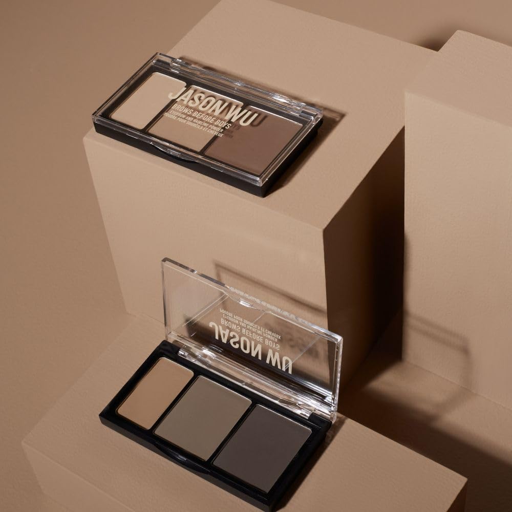 Jason Wu Brows Before Boys – teinte adaptée pour densifier la ligne des cheveux.