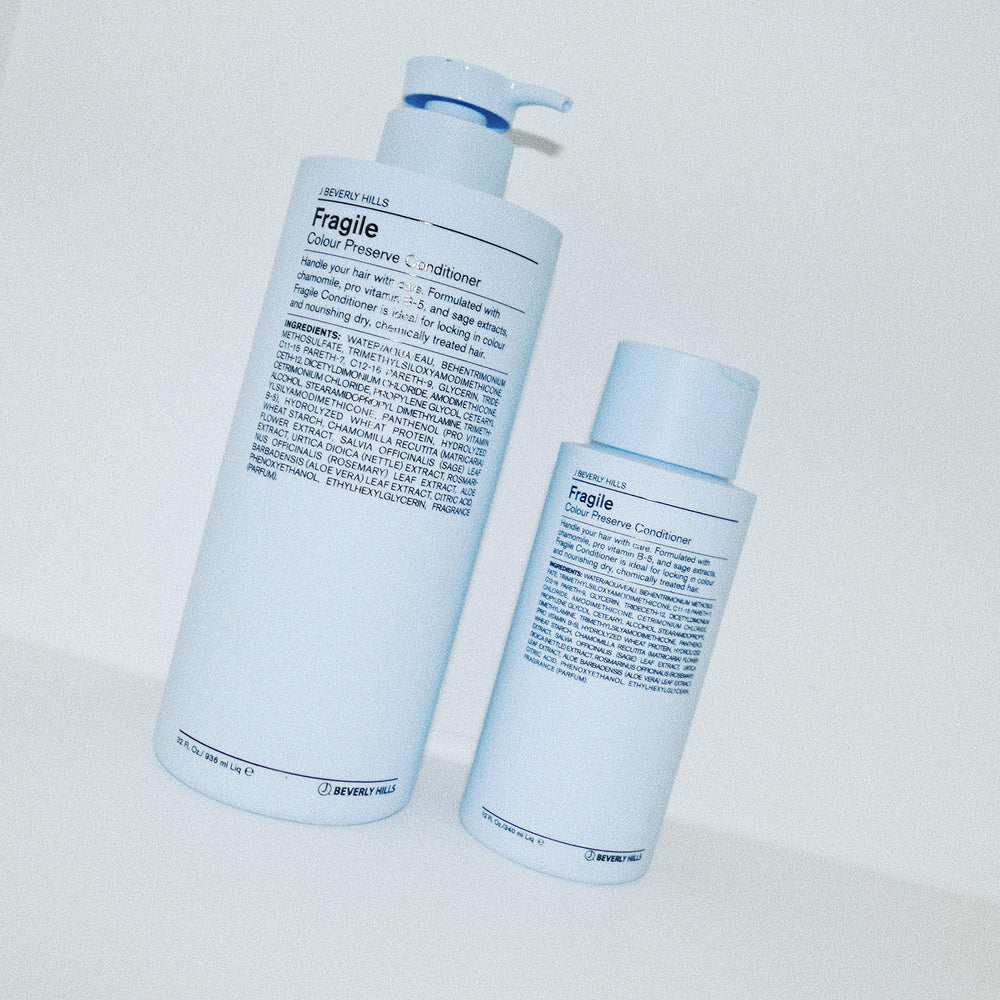 J Beverly Hills Blue Fragile: mousse crémeuse nettoyante pour cheveux colorés.