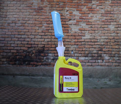 Utilisation cuisine et salle de bain avec JCK Innovations Every Drop pour condiments et lotions.