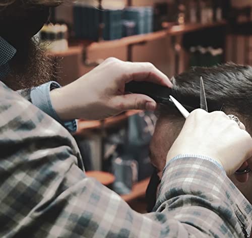 Flacon élégant et étiquette nette rappelant une tradition masculine.