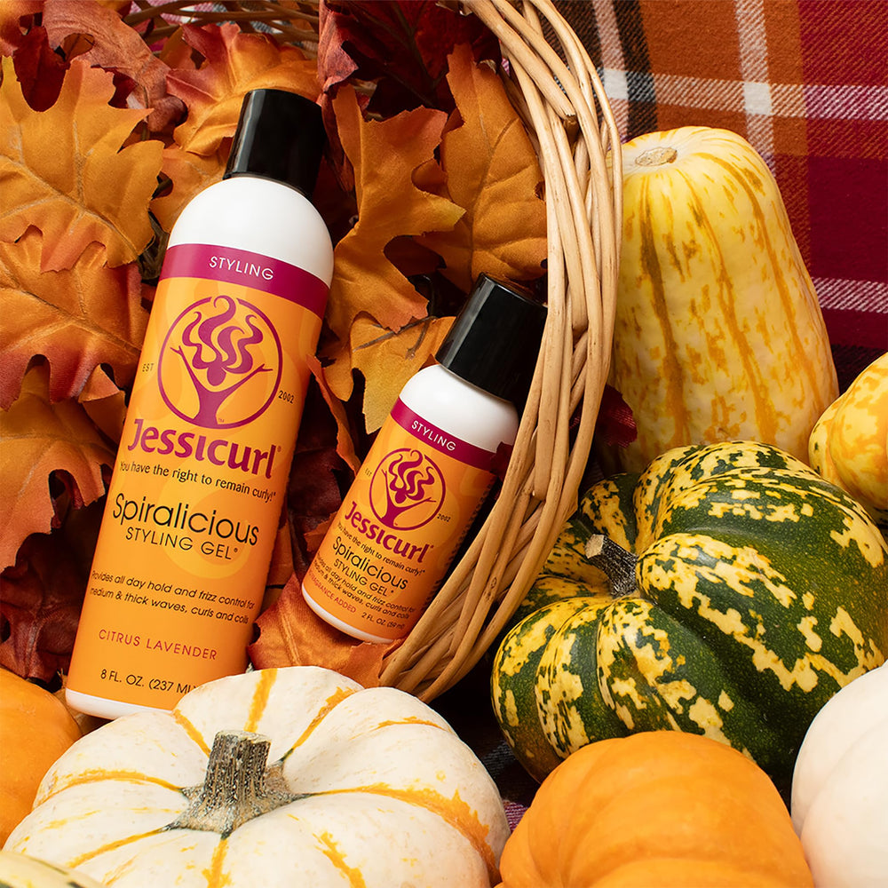 Spiralicious Gel – application sur cheveux mouillés pour boucles définies et frisottis maîtrisés