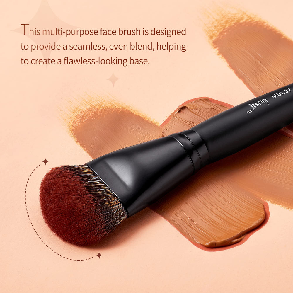 Jessup brosse visage teinte creme dense: poils adaptés pour un rendu homogène.