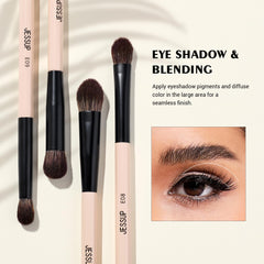 Pinceau ombre et liner double-face Jessup, double fonction pour paupières chics.