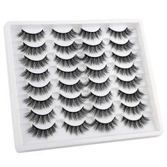 Cils JIMIRE volume 3D pour un effet profond et léger.