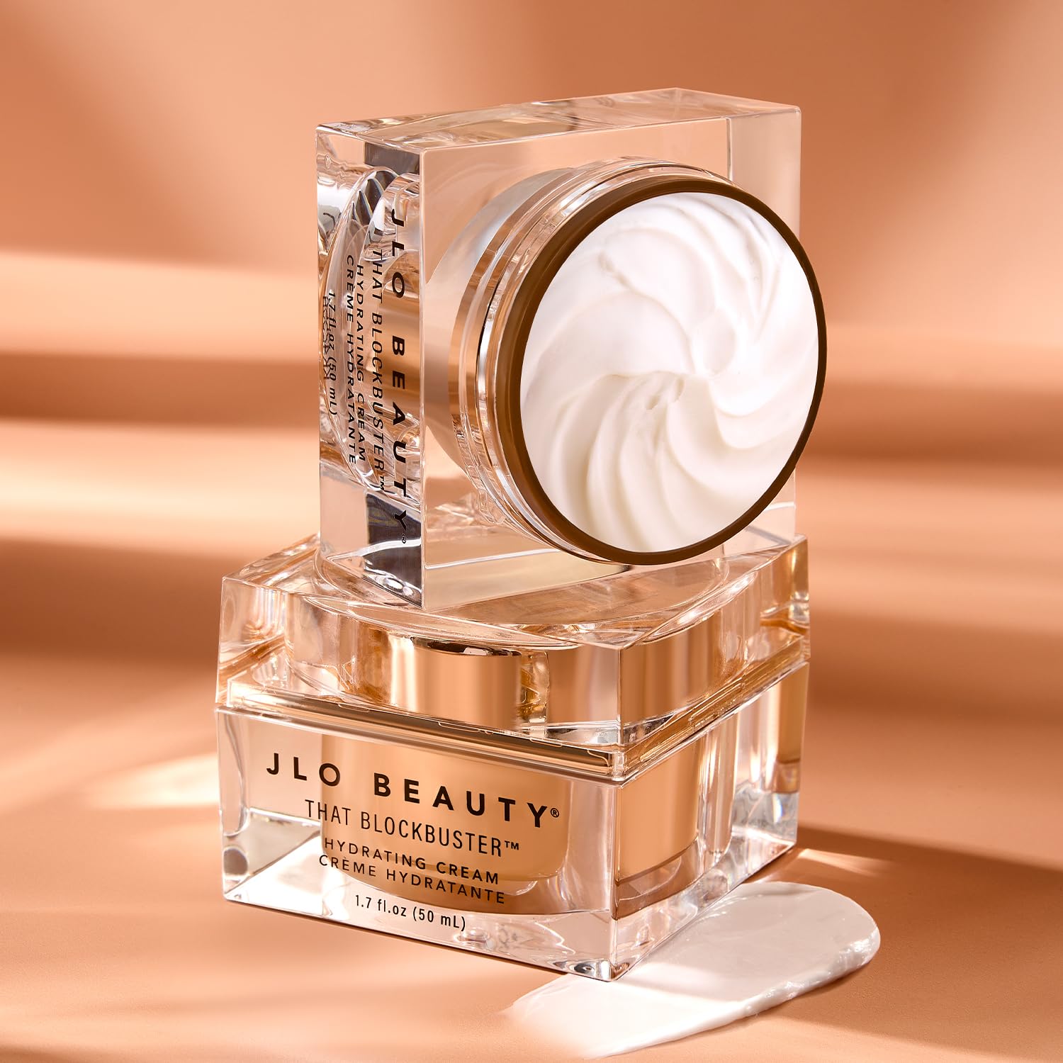 JLO BEAUTY That Blockbuster packaging luxe — design élégant facilitant votre routine soin.