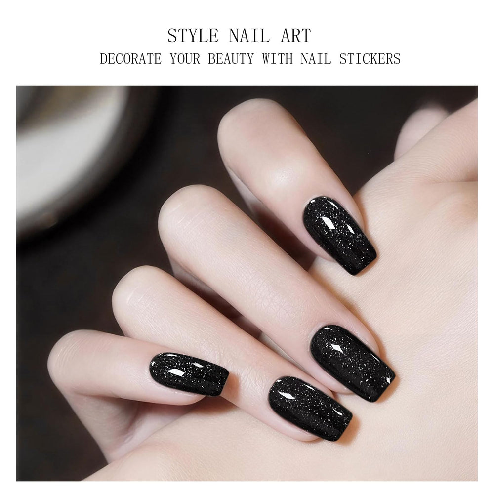 Applicateur en bois inclus pour ajuster les stickers sur les ongles.