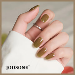 Base et top coat inclus pour une brillance uniforme et durable.