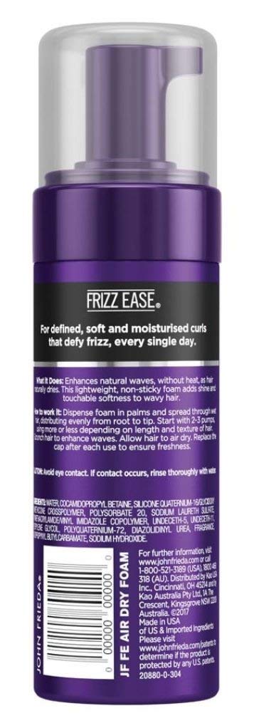 John Frieda Dream Air-Dry Waves – texture mousse en action, définition légère des ondulations