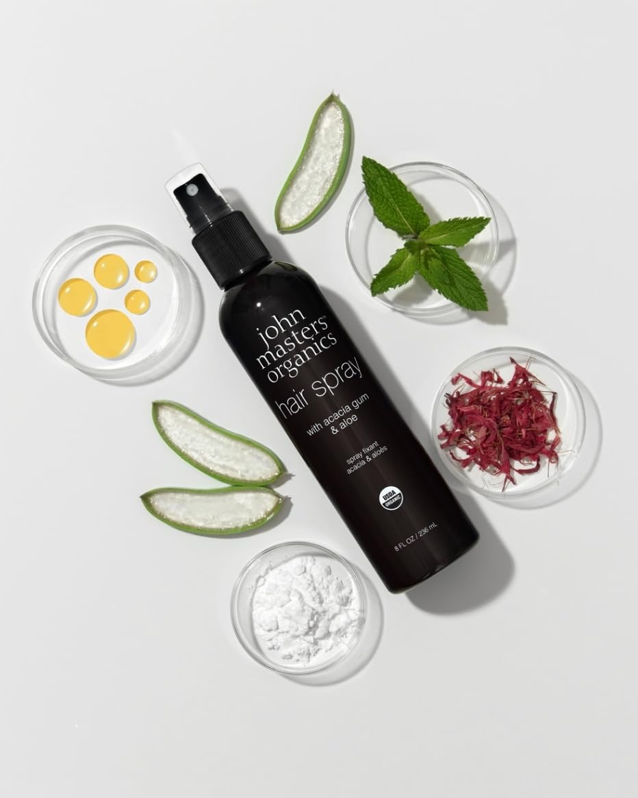 John Masters Organics coiffure durable et flexible pour un look quotidien.