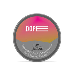 Johnny B. Dope Texture Gel assure une finition précise et naturelle sans résidu lourd.