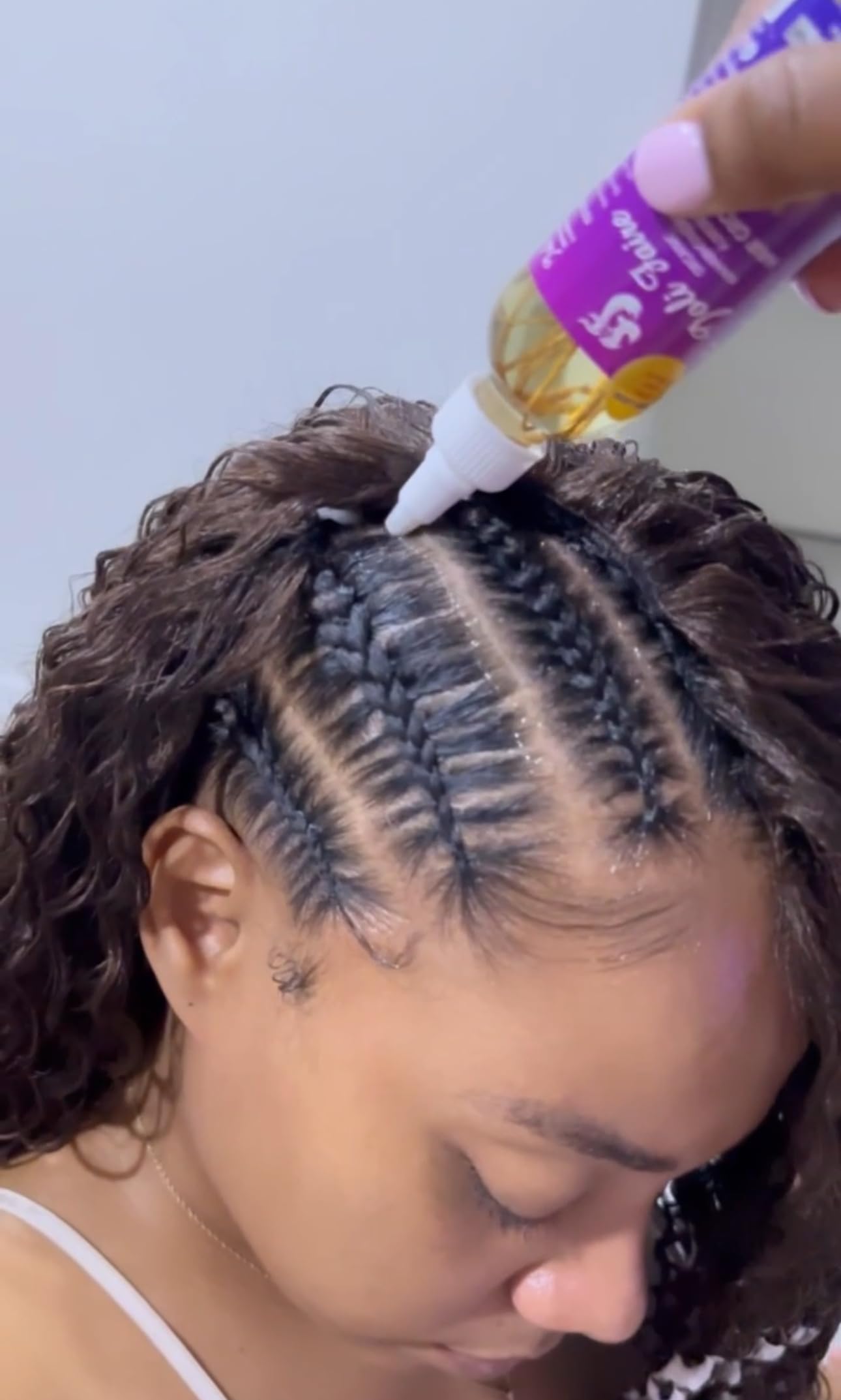 Huile Joli Faire Hair apaisant cuir chevelu, réduction des pellicules et démangeaisons.