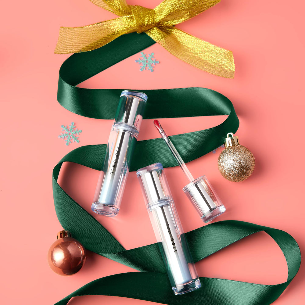 Tenue longue durée du gloss Ice Watery sur les lèvres