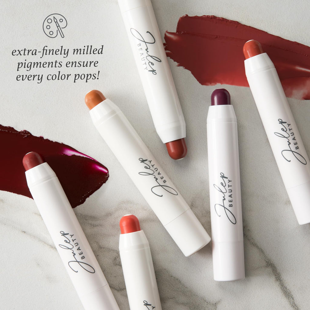Julep Cashmere Nude — fini brillant discret pour un look lumineux.