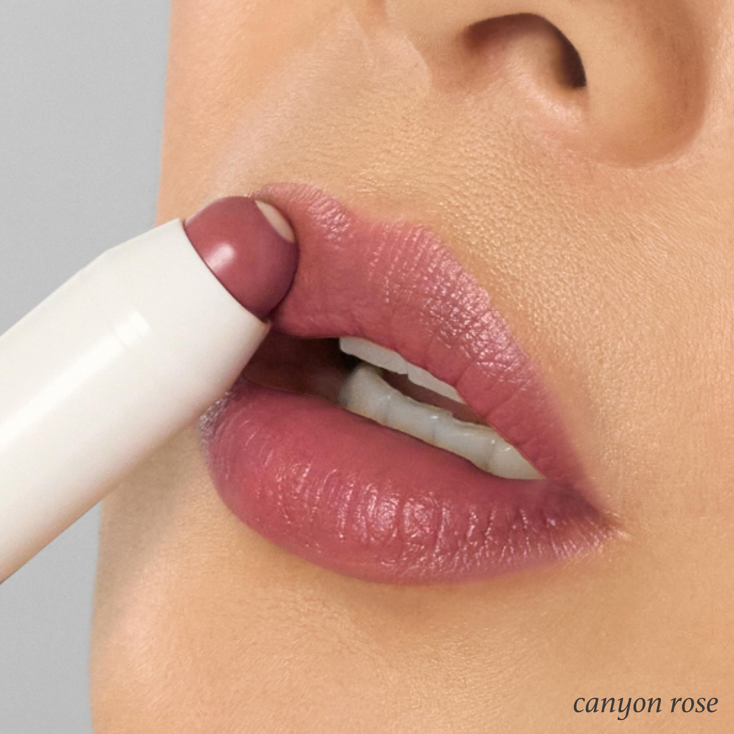 Julep coeur vitamine-e teinte lèvres Canyon Rose, soin hydratant discret.