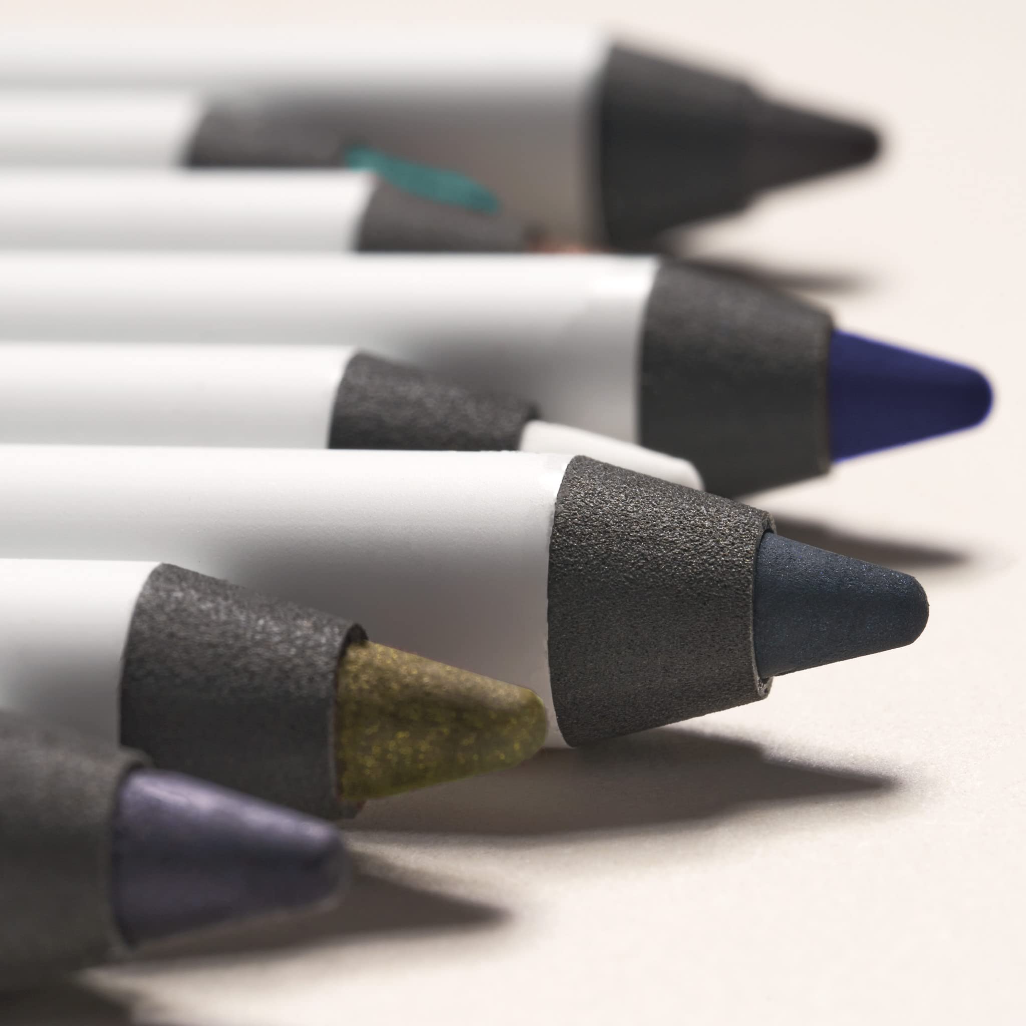 Julep crayon gel affûtable – utilisation quotidienne simple et durable.