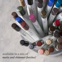 Julep When Pencil Met Gel Seaglass Green Matte – formulation résistante à l'eau pour durer.