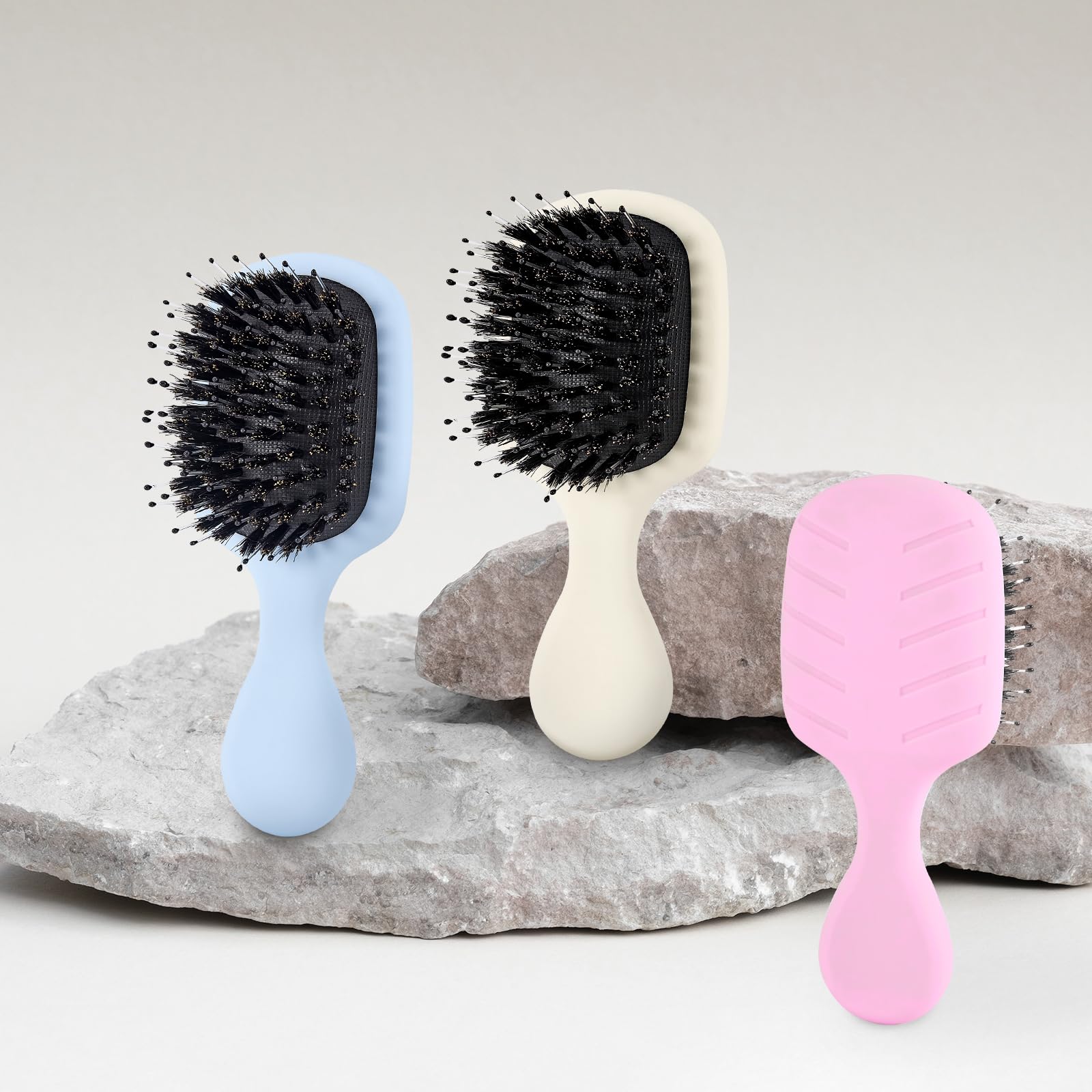 Brosse Jurrissa design élégant et léger, usage quotidien facilité.