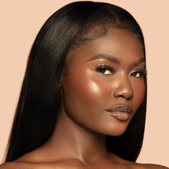 Juvia's Place Bronzed Duo promet une tenue longue durée pour un éclat durable