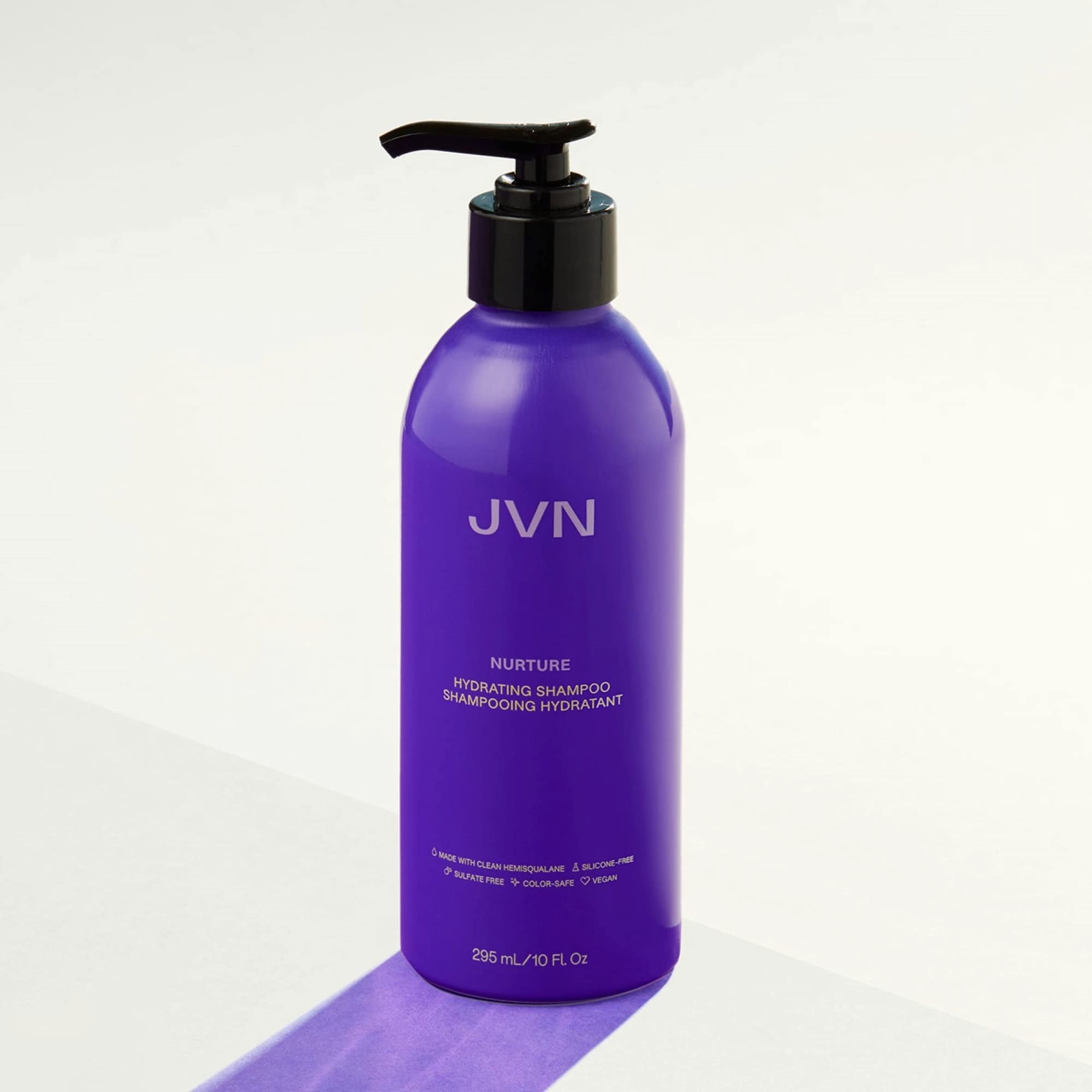 La formule est sans silicone ni sulfate et douce.