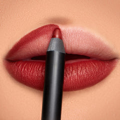 K7L Crayon lèvres Flame : teinte rouge brun durable pour définition précise.