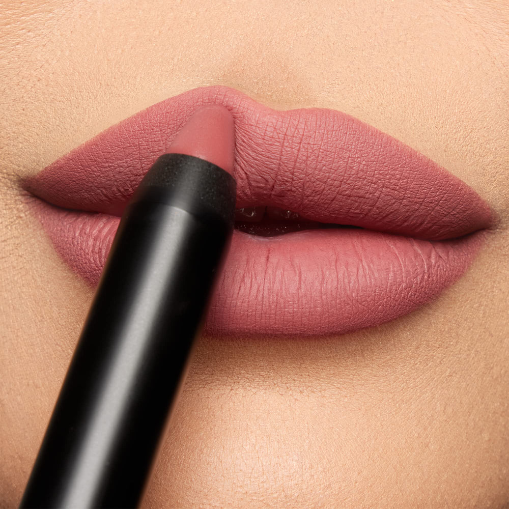 K7L crayon lèvres Nude Pink, échantillon, rendu nude et mat durable sans bavure.