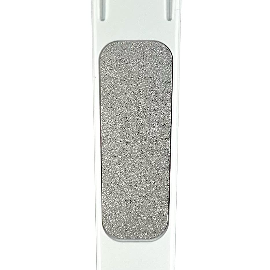 Kai Nail Clippers Type 001S white held in hand for daily grooming