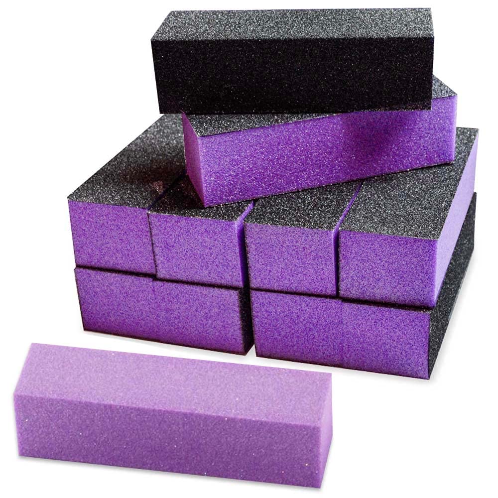 Tampon Karlash violet et noir prêt pour le polissage des ongles.