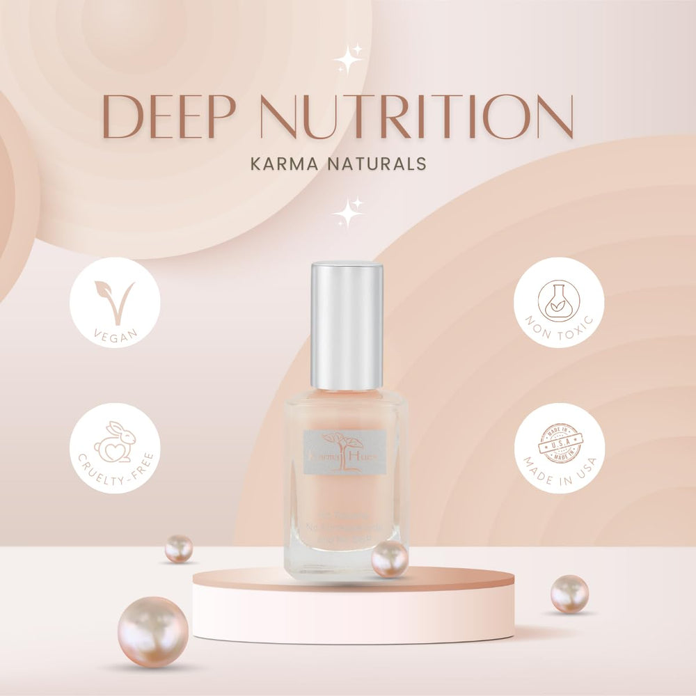 Karma Organic Deep Nutrition prend soin des cuticules et les adoucit délicatement.