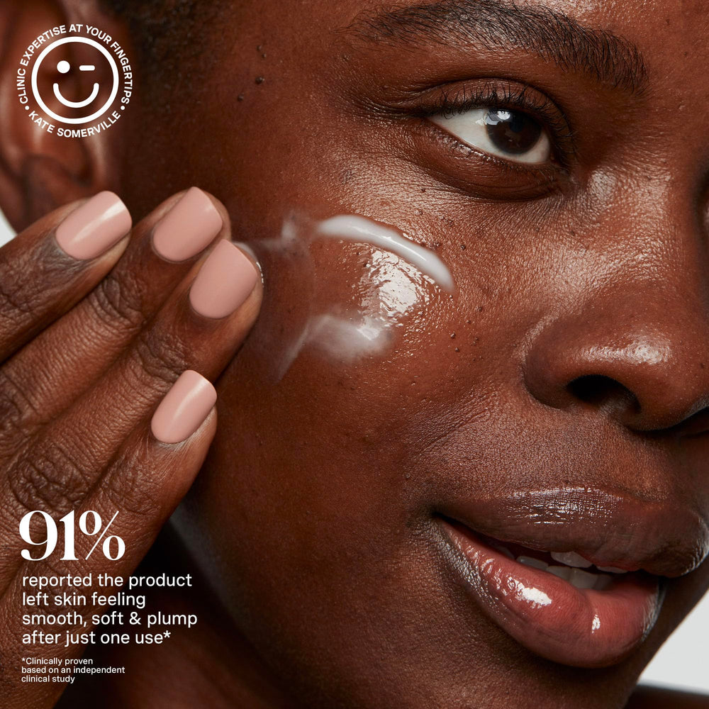 Kate Somerville HydraKate – application douce qui nourrit et apaise.
