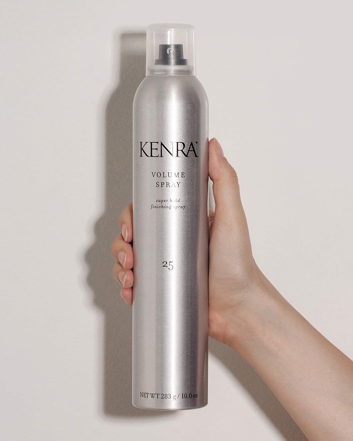 Kenra Volume Spray 25, effet volume maximal pour cheveux volumineux.