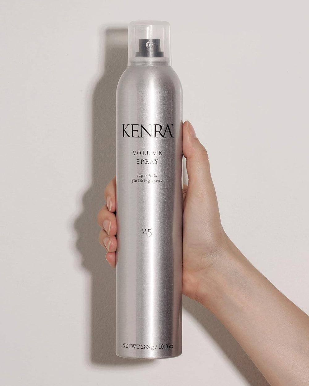 Kenra Volume Spray 25, effet volume maximal pour cheveux volumineux.
