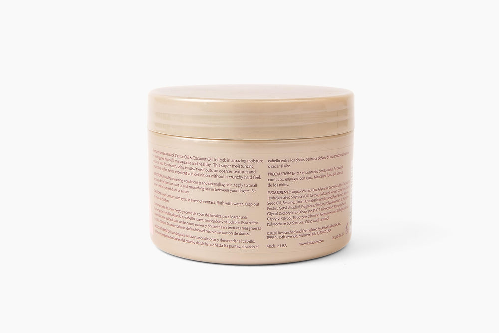KeraCare CurlEssence: texture crémeuse prête à définir les boucles.