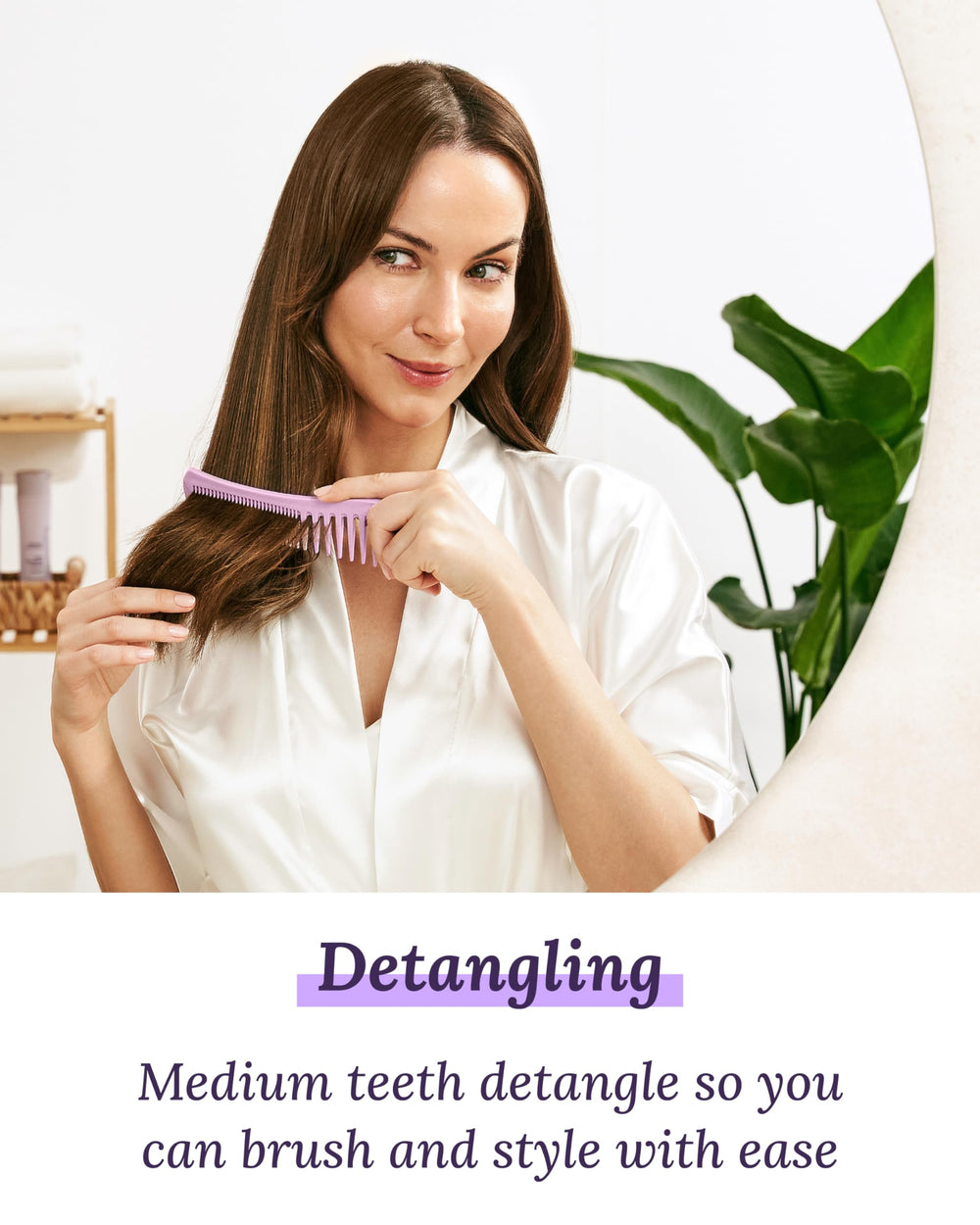 Keranique peigne dents fines, parfait pour une finition lisse.