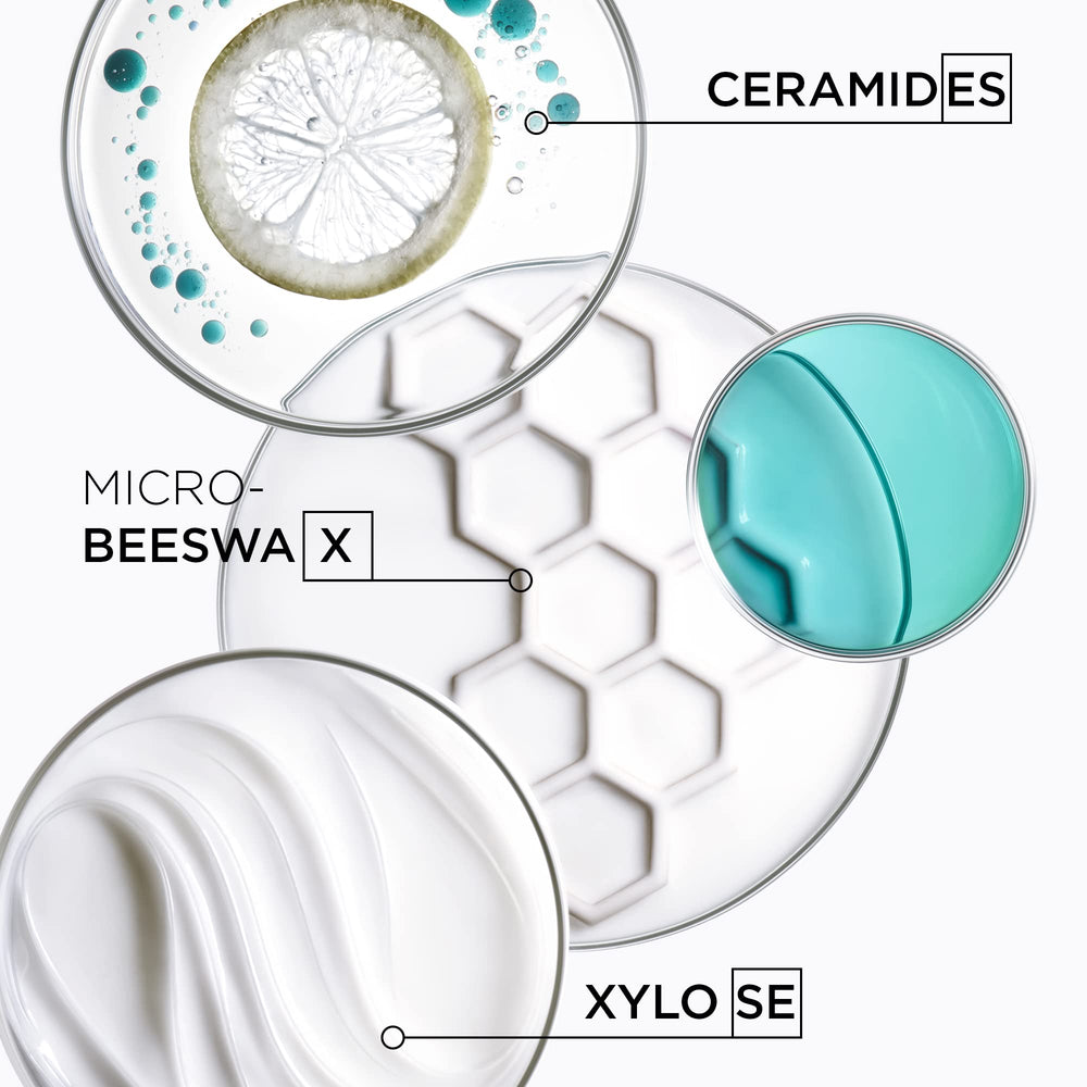 Kérastase L'incroyable Blowdry Serum – démonstration d'application manuelle pour prévenir les frisottis.