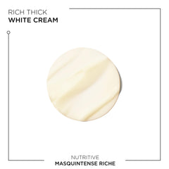Cheveux secs traités par Nutritive Masquintense Riche, douceur et brillance.