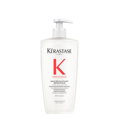 KÉRASTASE Première Bain Décalcifiant : bouteille prête à décalcifier et nettoyer les cheveux.
