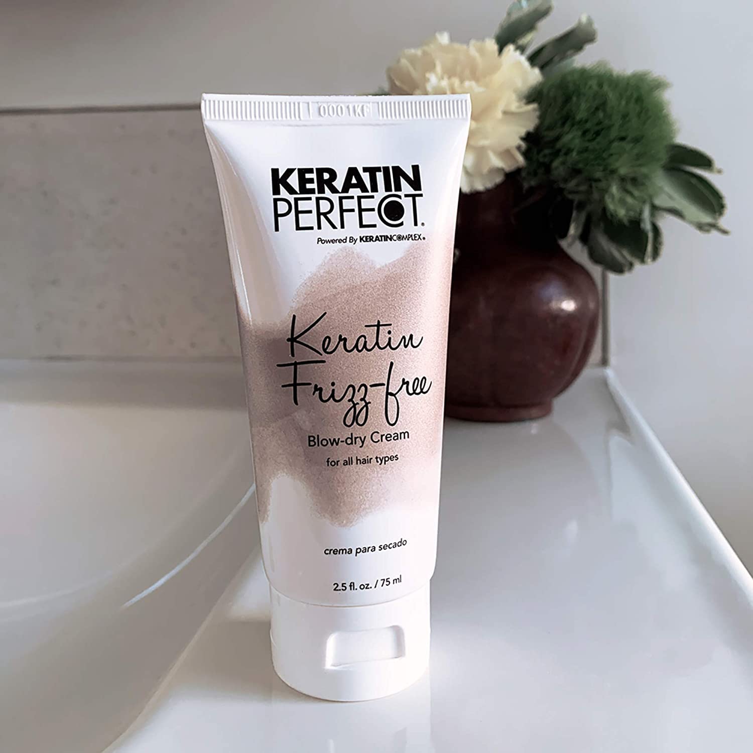 Keratin Perfect KP Frizz-free, finition salon à la maison: look soigné sans effort.
