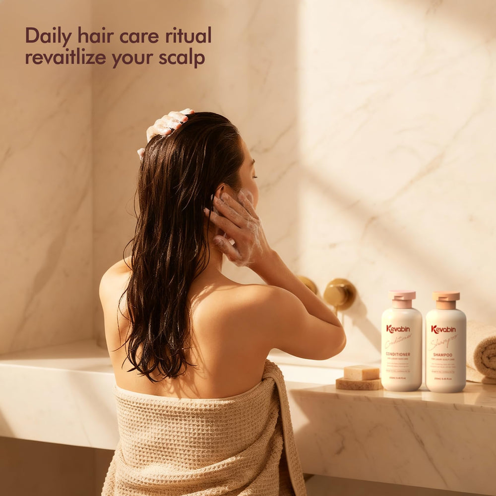 Routine quotidienne Kevabin pour cheveux fins avec potentiel volume.