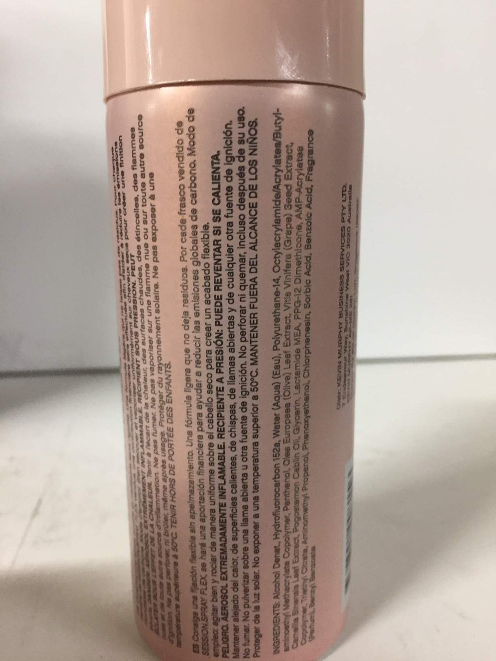 KEVIN.MURPHY SESSION.SPRAY FLEX résiste à l'humidité tout en restant léger
