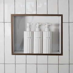 KIBAGA bouteilles-conditionneur-ondulees, esthétique spa et rangement pratique.