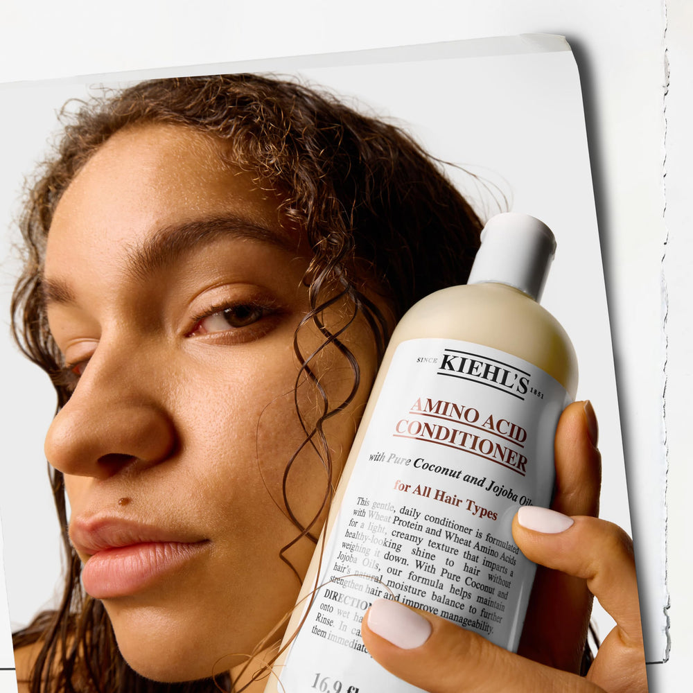 Kiehl's Amino Acid Conditioner flacon 500 ml prêt pour la routine quotidienne.
