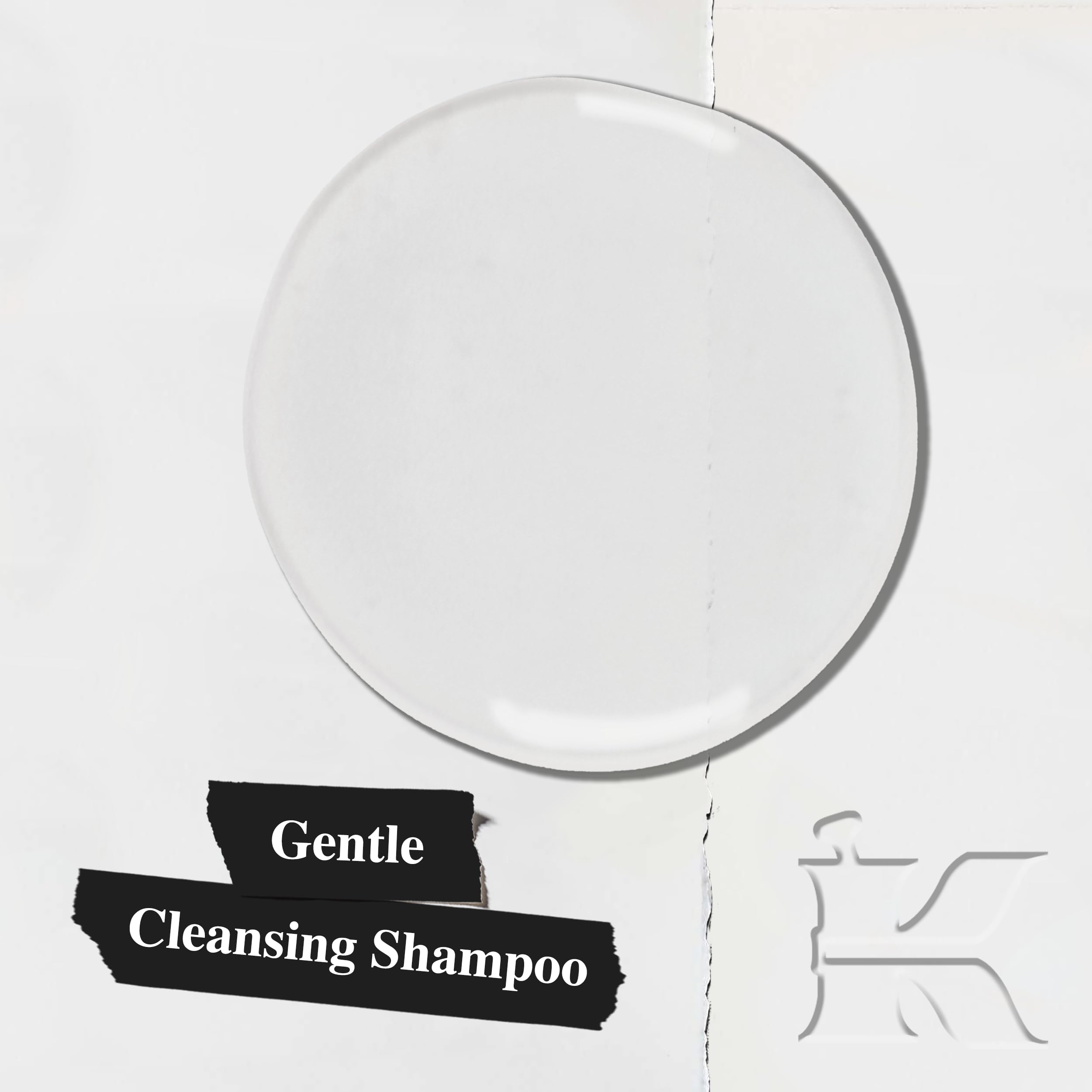 Texture crèmeuse du shampoing pour une mousse légère et agréable.