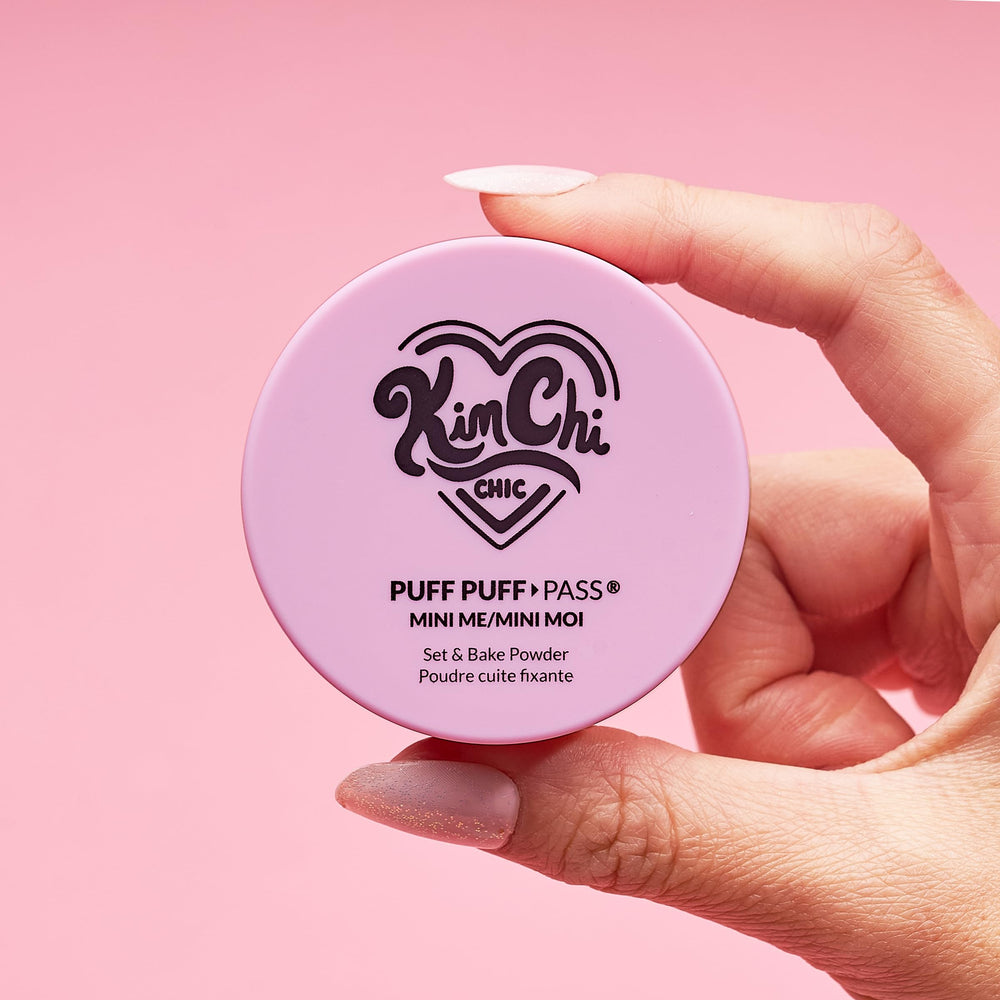 Poudre libre Banana KimChiChic : fini mat naturel et contrôle du teint.